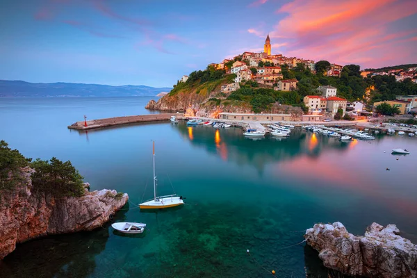 Vrbnik Croatie Image Aérienne Village Emblématique Vrbmik Croatie Situé Sur — Photo