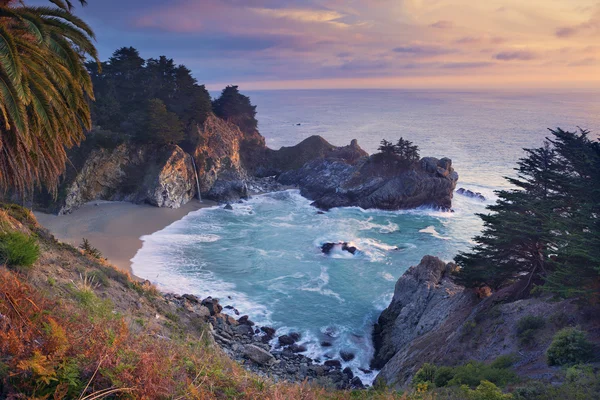 McWay Falls. — Stock Photo, Image