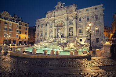 Roma 'daki Trevi Çeşmesi.