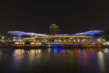 Singapur nehir quay çevresindeki mimari.