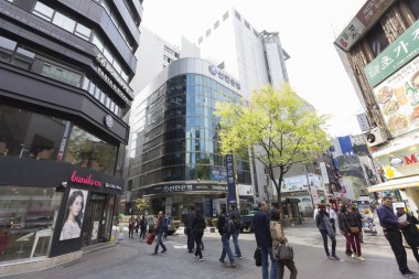 Kimliği belirsiz insanlar Myeongdong, Güney Kore