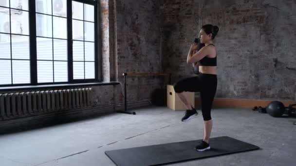 スクワットストック動画 ロイヤリティフリースクワット動画 Depositphotos