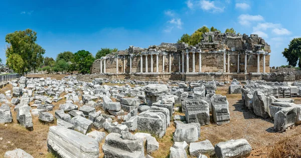 Pavo Side Antigua Fuente Romana Nymphaeum Ruinas Situadas Ciudad Turca — Foto de Stock