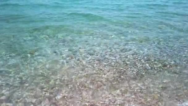 Wybrzeże Żwirowe Fale Antalii Turcja Plaża Konyaalti — Wideo stockowe