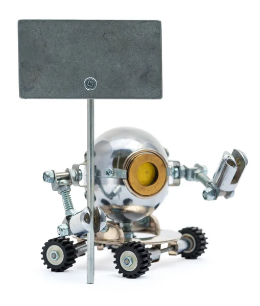 Robot Steampunk sosteniendo cartel de metal. Estilo cyberpunk. Cromo y —  Fotos de Stock