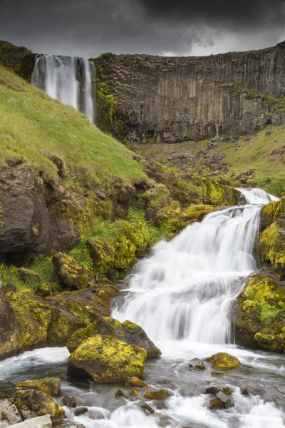 Исландский водопад — стоковое фото