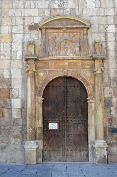 文艺复兴时期的门 — 图库照片
