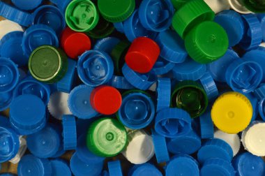 arka plan ile renkli plastik fişli