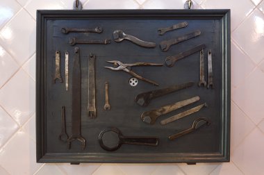 araçları ile metal paneli