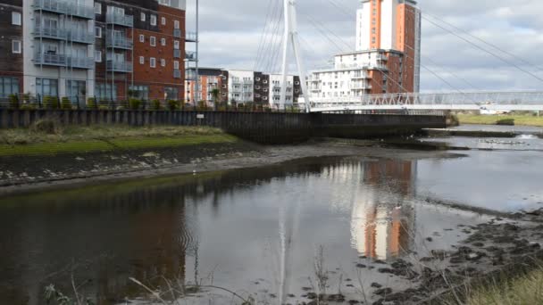 Puente sobre el río Orwell en Ipswich — Vídeos de Stock