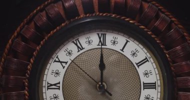 Antika Saat Yeni Yıl Geri sayımı Gece yarısı