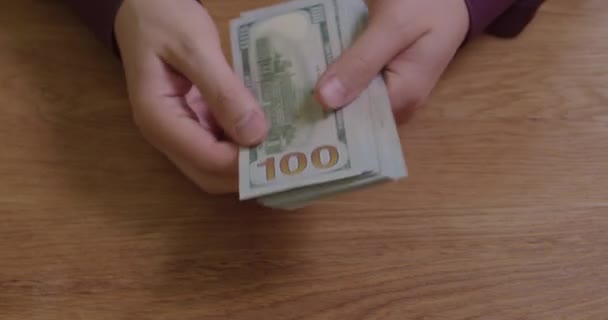 Mani Conteggio banconote dollari Denaro — Video Stock