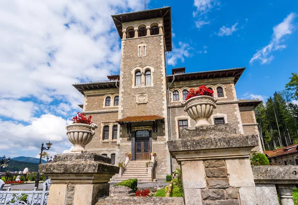 Cantacuzino Castle, Bucegi, Romania — Stock Photo, Image