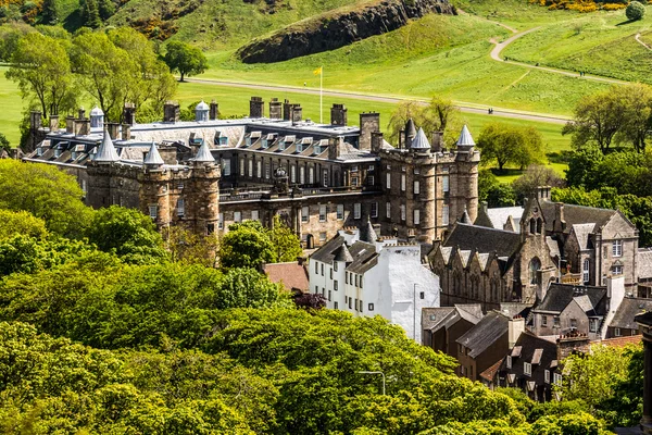 Mijlpaal van Edinburgh - Holyrood Palace — Stockfoto