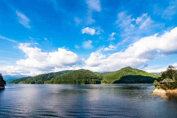 Vidraru lake, Roemenië — Stockfoto