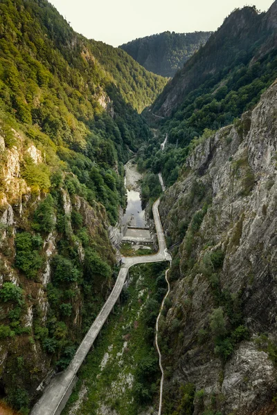Widok z zapory vidraru, Rumunia — Zdjęcie stockowe