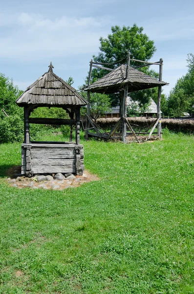 Wood brunnar fontän — Stockfoto