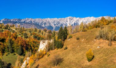 Kırsal manzara modunda bir Romen villlage