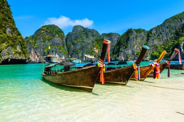 Uzun kuyruk tekne Maya Bay, Tayland