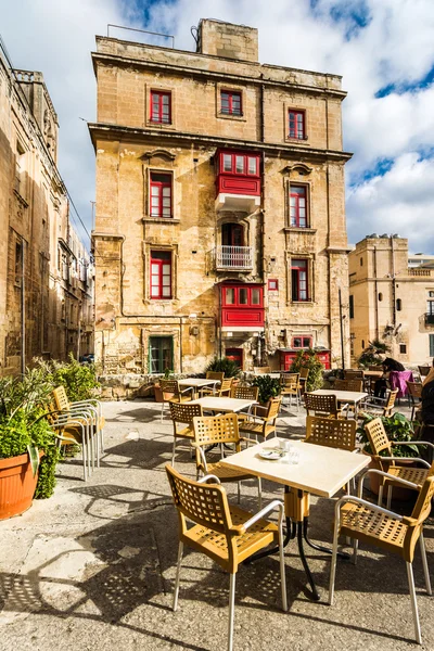 Pouliční kavárna na Maltě — Stock fotografie