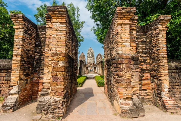 Wat sri sawat Tempel in Sukhothai, Thailand — Stockfoto