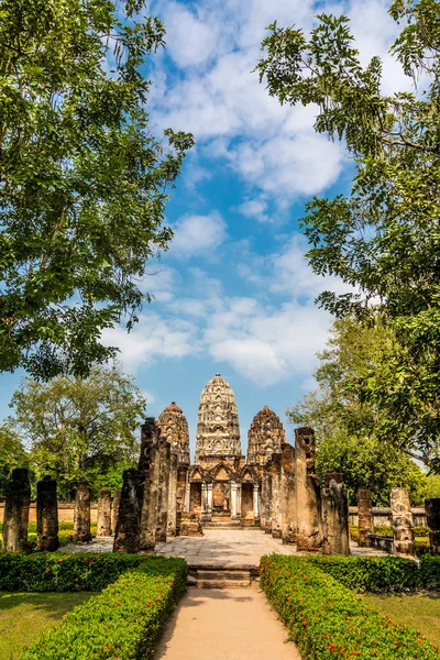 Wat Sri Sawat templo en Sukhothai, Tailandia —  Fotos de Stock