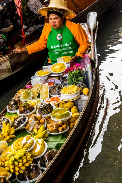 Trh Damnoen Saduak, Thajsko — Stock fotografie