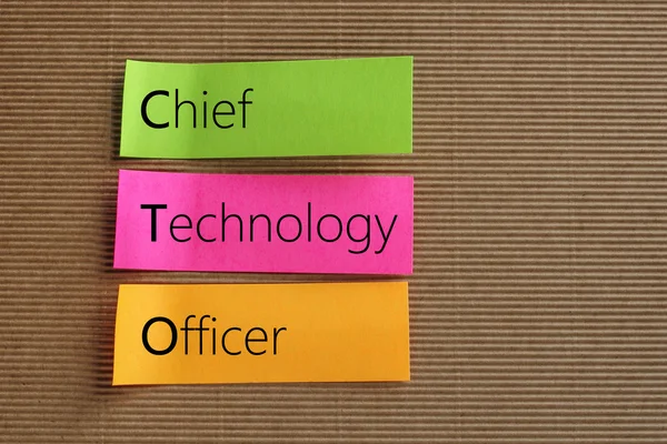 Chief Technology Officer (CTO) testo su note adesive colorate — Foto Stock