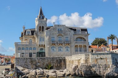 Cascais, Portekiz, 23 Mart 2015: Palacio Seixas Cascais içinde. Cascais Portekiz'de Lizbon yakınındaki bir çok popüler bir turizm beldesidir