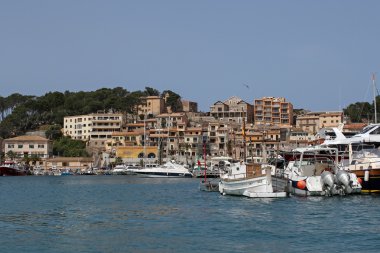 Bağlantı noktası De Nottingham, Mallorca, İspanya, 6 Nisan 2016: Port de Nottingham limanda Yatlar. Bir güzel liman ve Mallorca çok popüler turist resort.