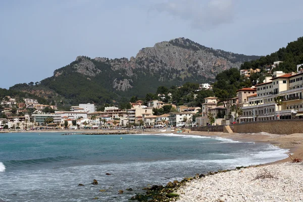 Port de Soller- hermosa ciudad portuaria en Mallorca, España —  Fotos de Stock