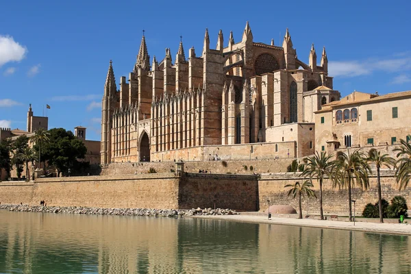 La Seu kathedraal van Palma in Palma de Mallorca, Spanje Spanje — Stockfoto