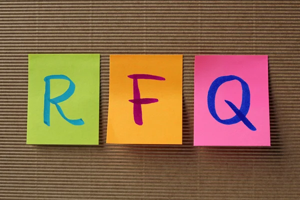 Rfq (Angebotsanfrage) Akronym auf bunten Haftnotizen — Stockfoto