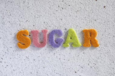 el yapımı kağıt dokusu üzerinde şeker kelime