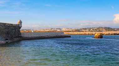 Forte da Ponta da Banderia- Lagos Kalesi ve Algarve, Portekiz limanı