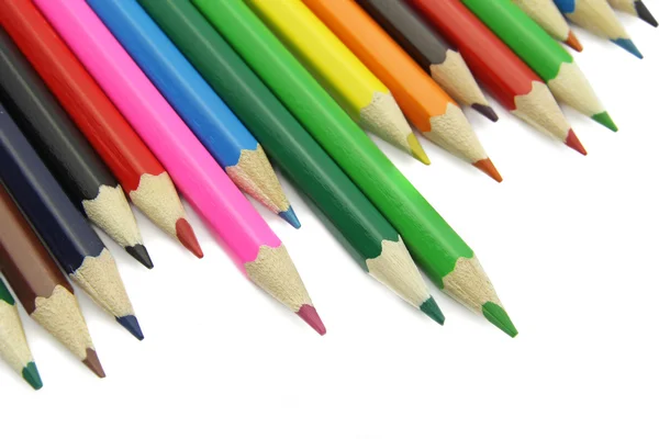 Crayons colorés sur fond blanc — Photo