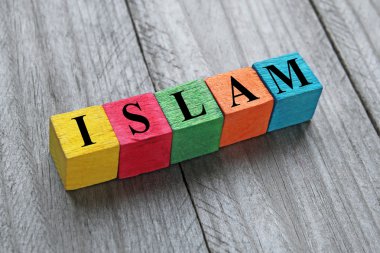 Kelime islam renkli ahşap küpleri