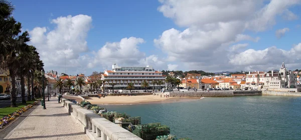 Vista panoramica di Cascais- popolare destinazione turistica vicino a Lisbona, Portogallo — Foto Stock