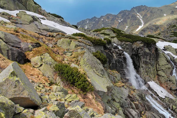 Wasserfall skok in der slowakischen Hohen Tatra — Stockfoto