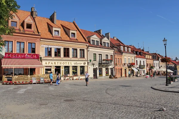 Sandomierz - JULY 5: picturesque old town and market square in Sandomierz; on July 5, 2015 in Sandomierz, Poland — Stock Photo, Image