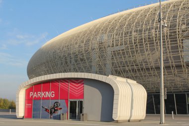 Krakow, Polonya- 29 Ekim 2015: Tauron Arena Krakow; Krakow Arena Polonya'nın en büyük (22 800 seyirci için) ve dünya salonu eğlence ve spor mekan en modern biridir