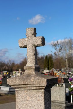 Granit cross Mezarlığı'na