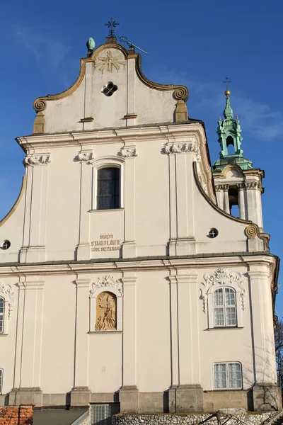 Przednią część Saint Stanislaus Church w Skalka, Kraków, Polska — Zdjęcie stockowe