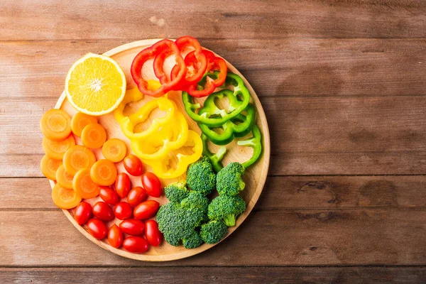 Vista Superior Frutas Verduras Orgánicas Frescas Madera Plato Zanahoria Brócoli — Foto de Stock