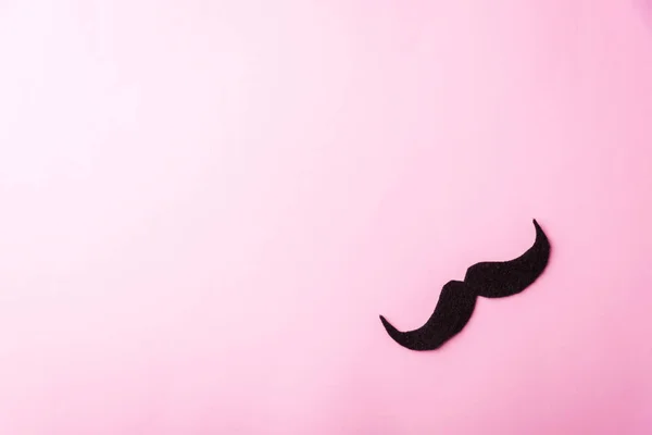 Papel Bigote Negro Plano Estudio Aislado Sobre Fondo Rosa Mes — Foto de Stock