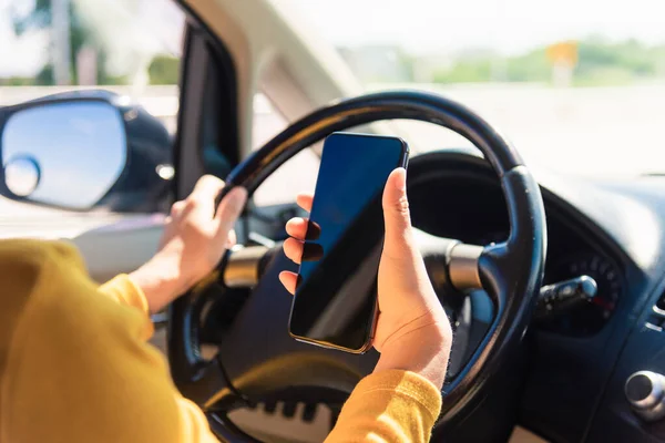 Asian Woman Car Using Hand Holding Mobile Smartphone Blank Screen — Stock Photo, Image