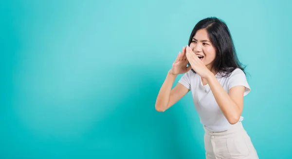 Retrato Asiático Hermosa Feliz Joven Sonrisa Dientes Blancos Usar Camiseta —  Fotos de Stock