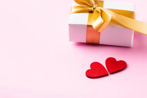 Concepto Fondo Del Día San Valentín Caja Regalo Blanca Con — Foto de Stock