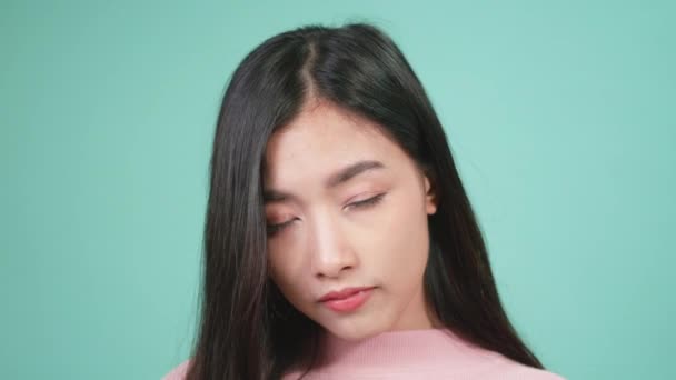 Portret Jonge Aziatische Mooie Vrouw Glimlachend Dragen Siliconen Orthodontische Beugels — Stockvideo