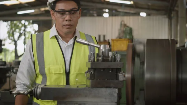 Asian Professional Mechanical Engineer Operation Man Wear Uniform Goggles Safety — Stock Photo, Image